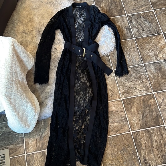 Lace cardigan with belt - Picture 3 of 4